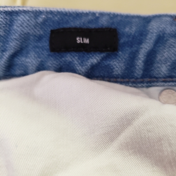 Bonobos Slim Denim on a Mission Jeans - Picture 10 of 13